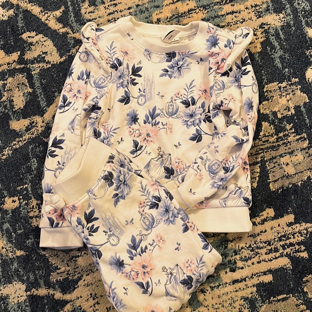 Janie and Jack Disney Cinderella sweatsuit set size 5